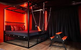 Bdsm Red Apartments